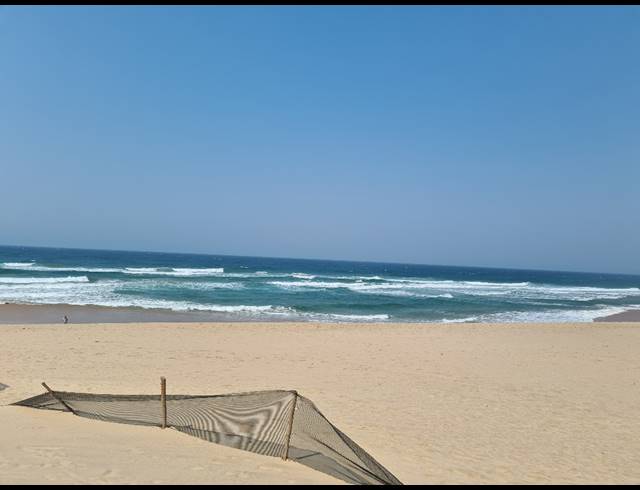 3 BEDROOM TOWNHOUSE FOR SALE IN MANABA BEACH